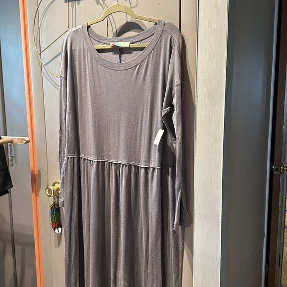 Free people - Picture 3 of 3